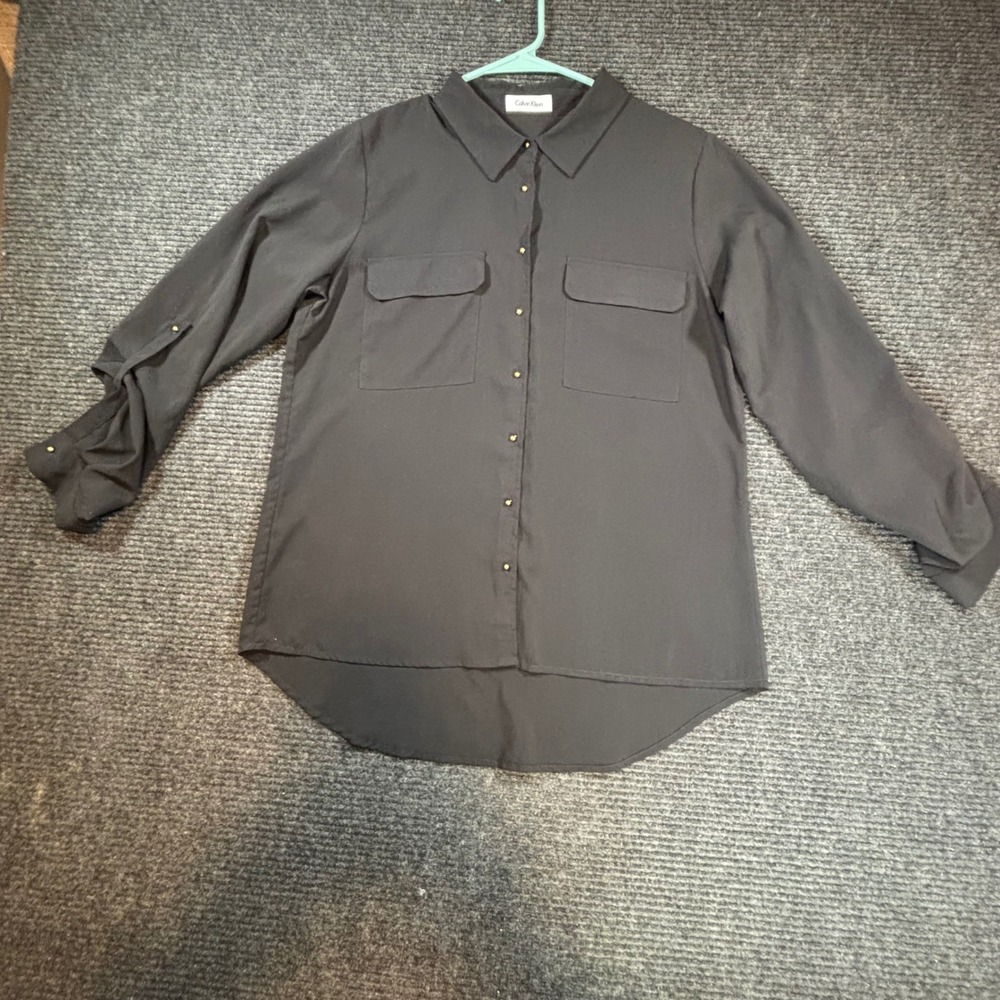 Calvin Klein Women Black Roll Tab Slve Button Down Blouse Gold Hardware S34TG96A